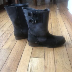 Great barely used sorel major pull on boot